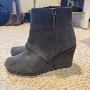 Toms Charcoal Suede Wedge Boots